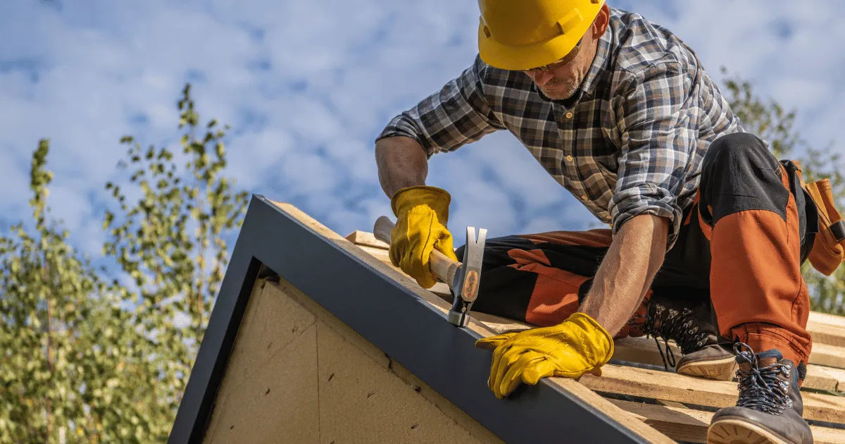How Does a Gambrel Roof Calculator Help Framing?